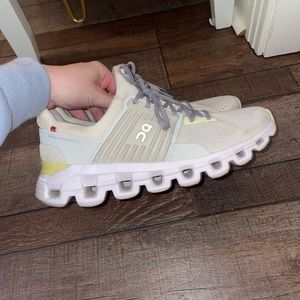 Womens cloud swift On Cloud